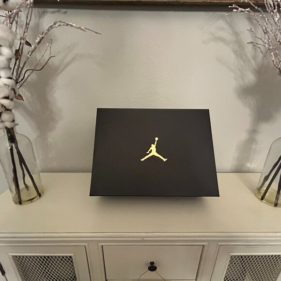 Jordan 6 Retro "Chinese New Year" (2018) - Picture 2 of 9